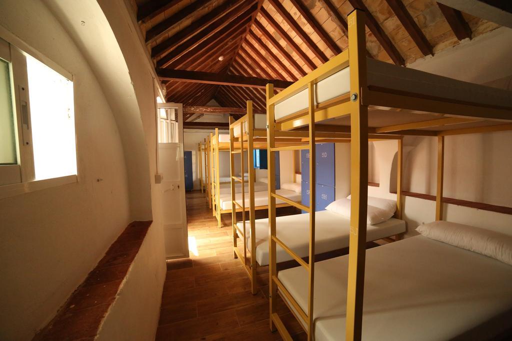 Wake Up In Tarifa Hostel & Restaurant Lounge Rom bilde