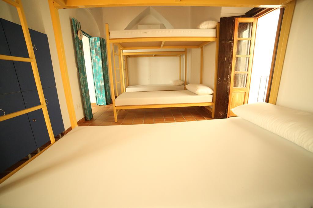 Wake Up In Tarifa Hostel & Restaurant Lounge Rom bilde
