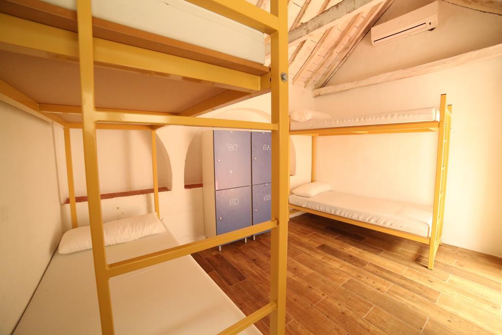 Wake Up In Tarifa Hostel & Restaurant Lounge Rom bilde