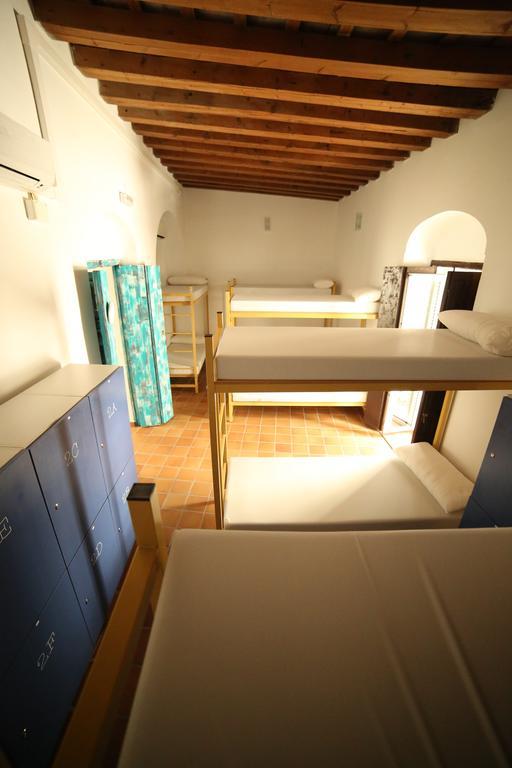 Wake Up In Tarifa Hostel & Restaurant Lounge Rom bilde